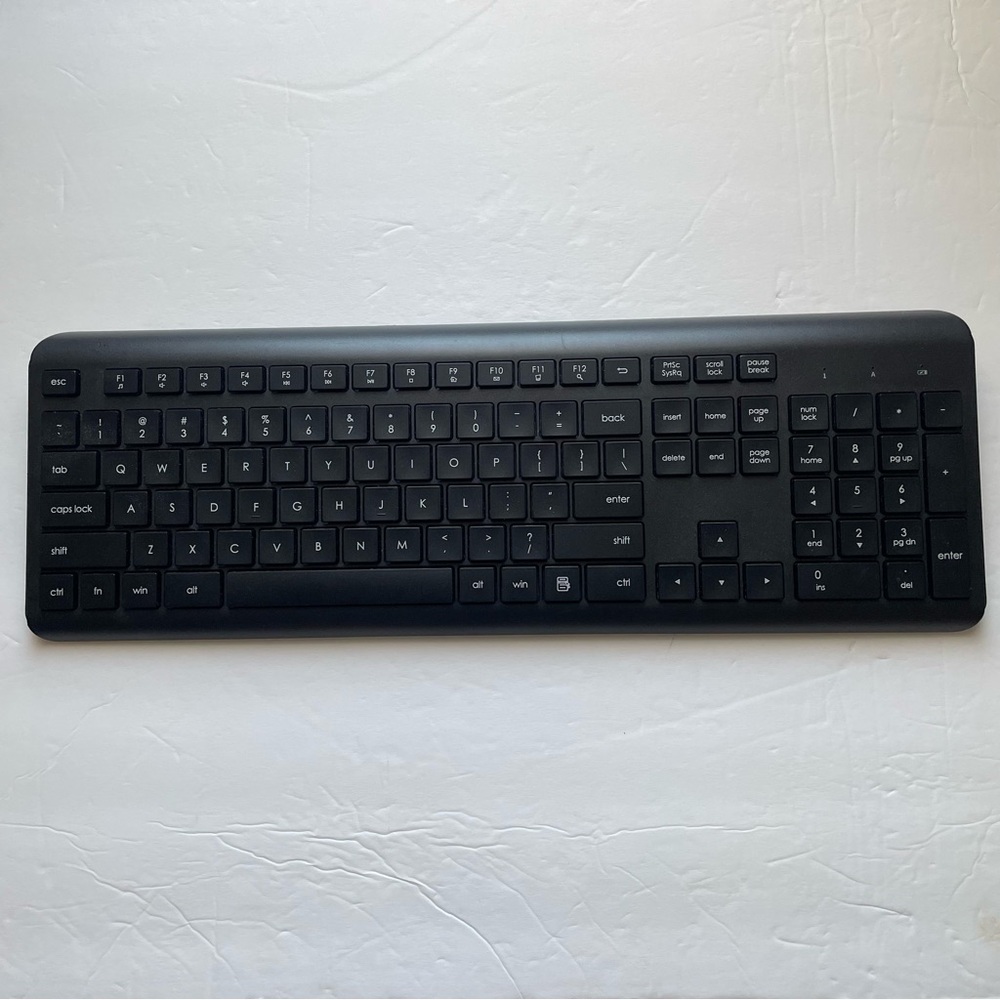 Wireless Black Keyboard MK258